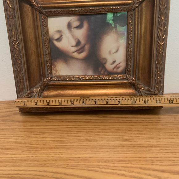 Wall Art Print in Gold Leaf Frame The Child Asleep - Picture 4 of 10